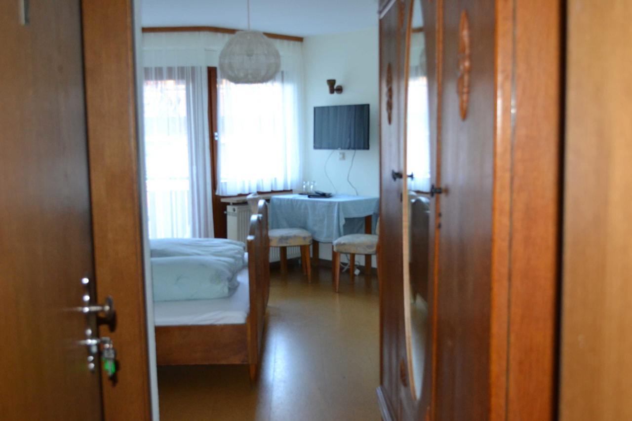 Gaestehaus Tagescafe Eckenfels 欧斯巴赫 外观 照片